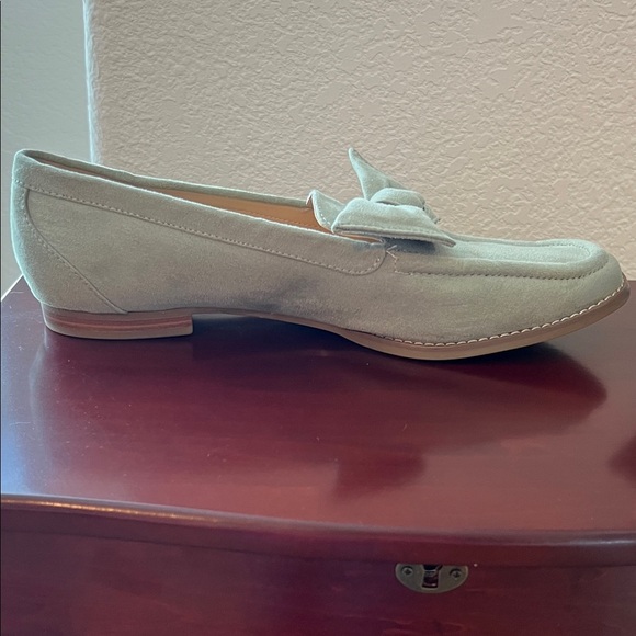 Bandolino Anella 2 Sage Green Faux Suede Bow Loafers Women’s 10 M - Picture 10 of 14